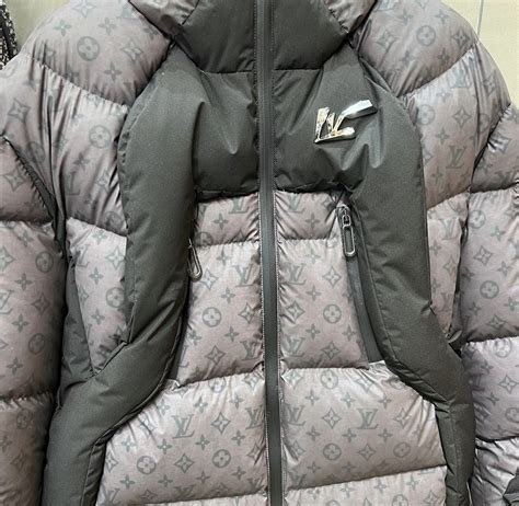 Products by Louis Vuitton: Louis Vuitton 2054 Heat Reactive Puffer